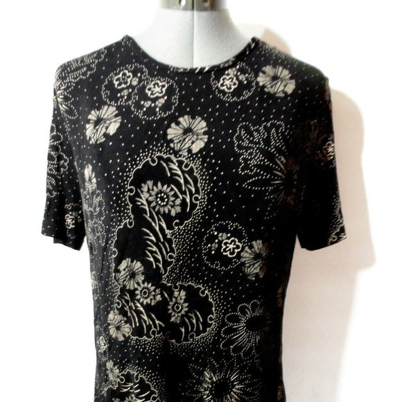 GEORGE Scoop neck T-shirt Blouse L Black White Daisy design Stretch knit SS - Picture 1 of 6